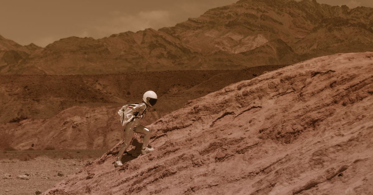 50 Years Ago Today: Viking 1 Sent First Close-Up Photos From Mars Surface
