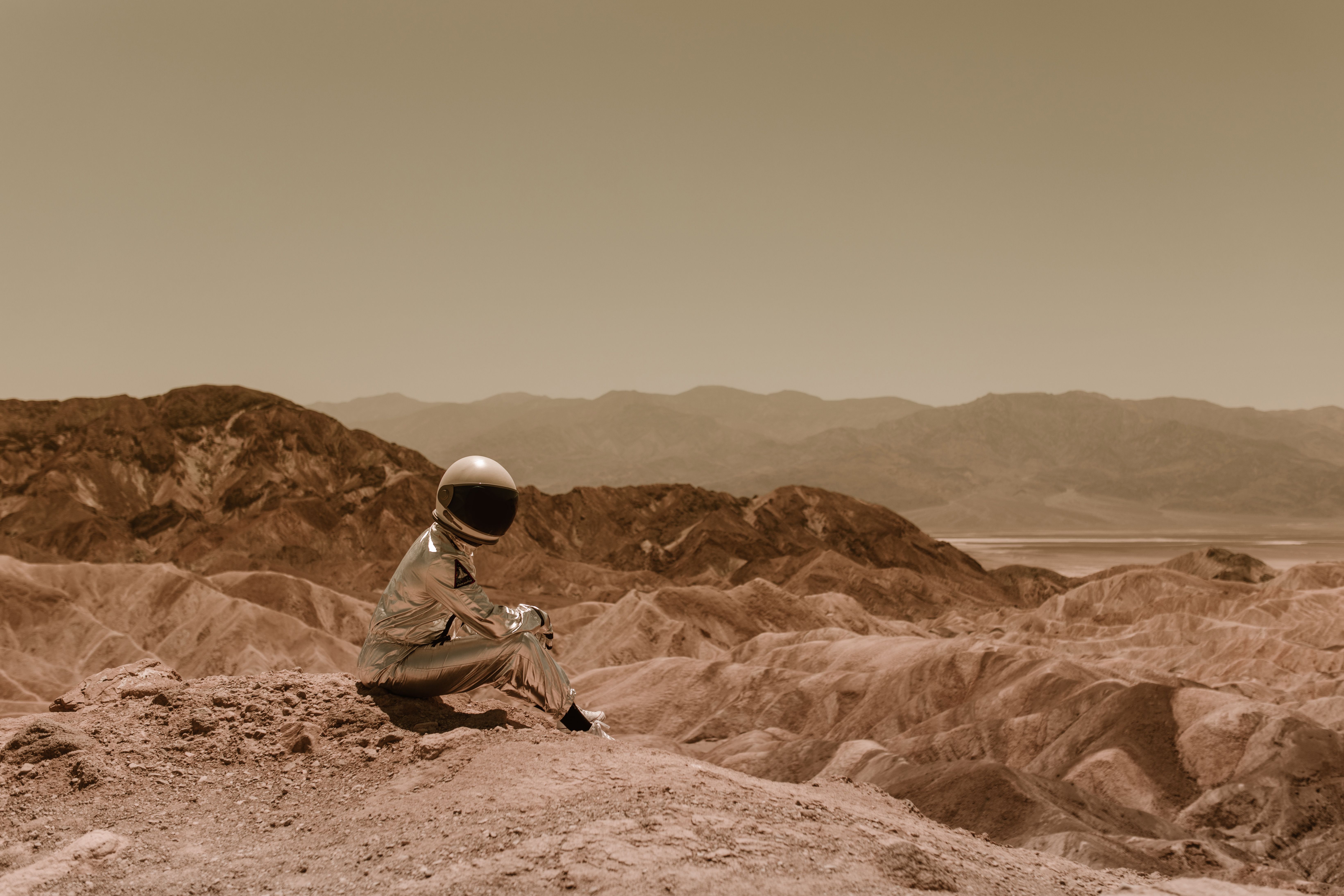 Pluto Movie Review: Alien Tale Fails to Launch