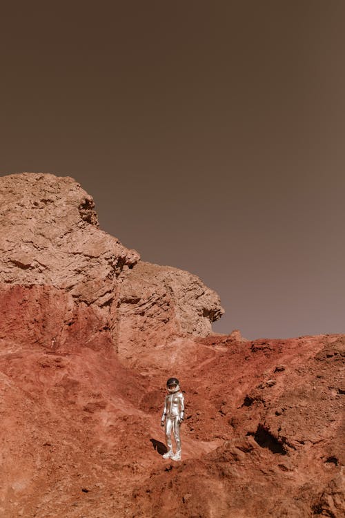 Bezpłatne Darmowe zdjęcie z galerii z astronauta, eksploracja, formacja skalna Zdjęcie z galerii