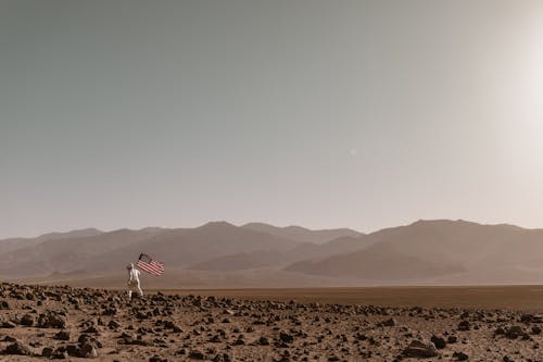 Kostnadsfri bild av amerikanska flaggan, astronaut, gående