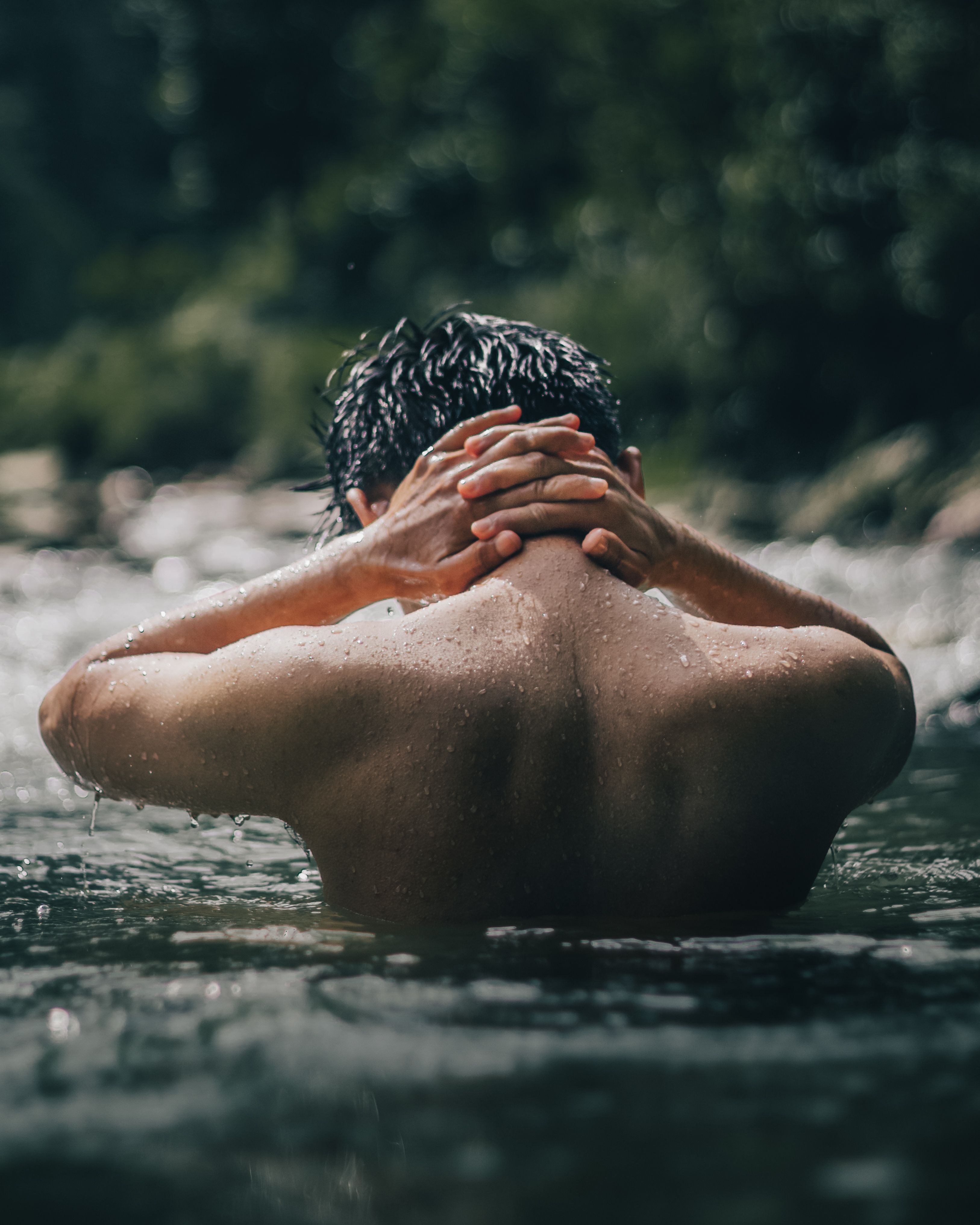 shirtless-model-back-free-stock-photo