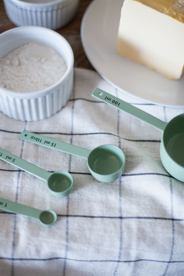 Adjustable Measuring Cups