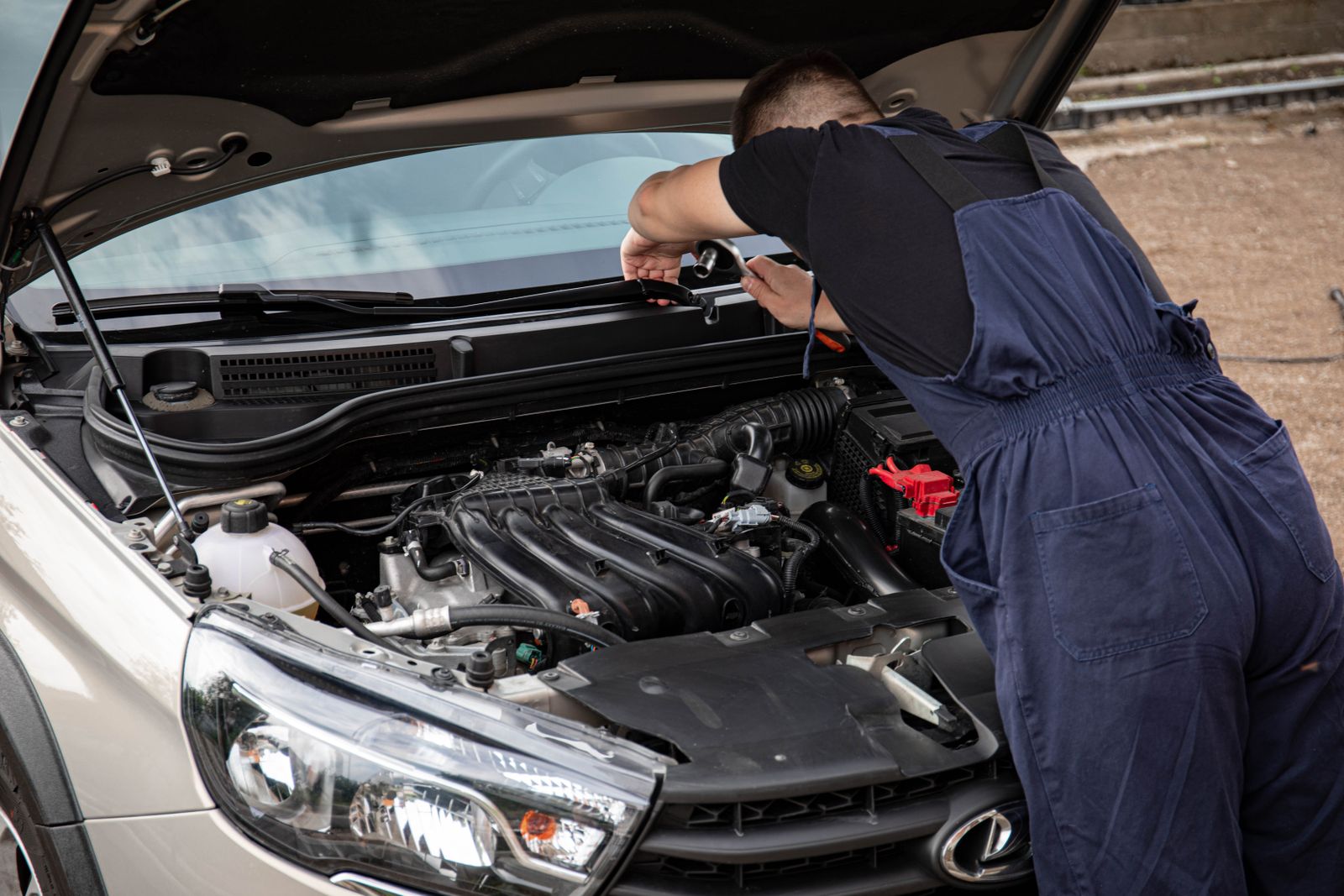 Auto glass and windshield service — Tap to Call Button for Auto Repair Shop Website Miami Beach