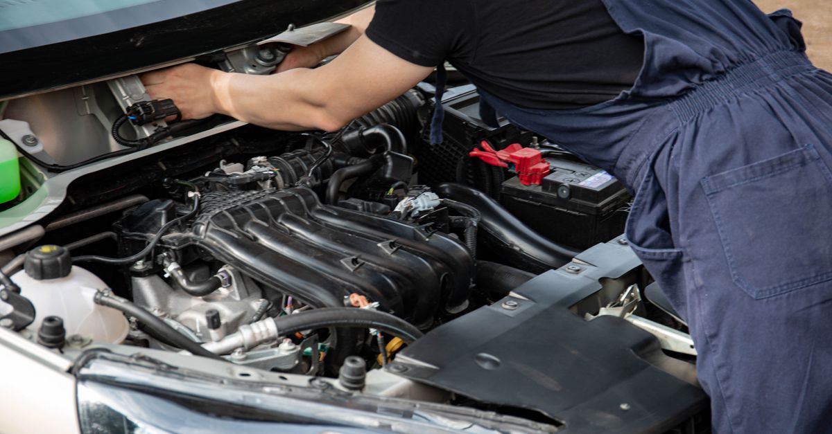 Changer Batterie Voiture : Guide 2026 Étapes