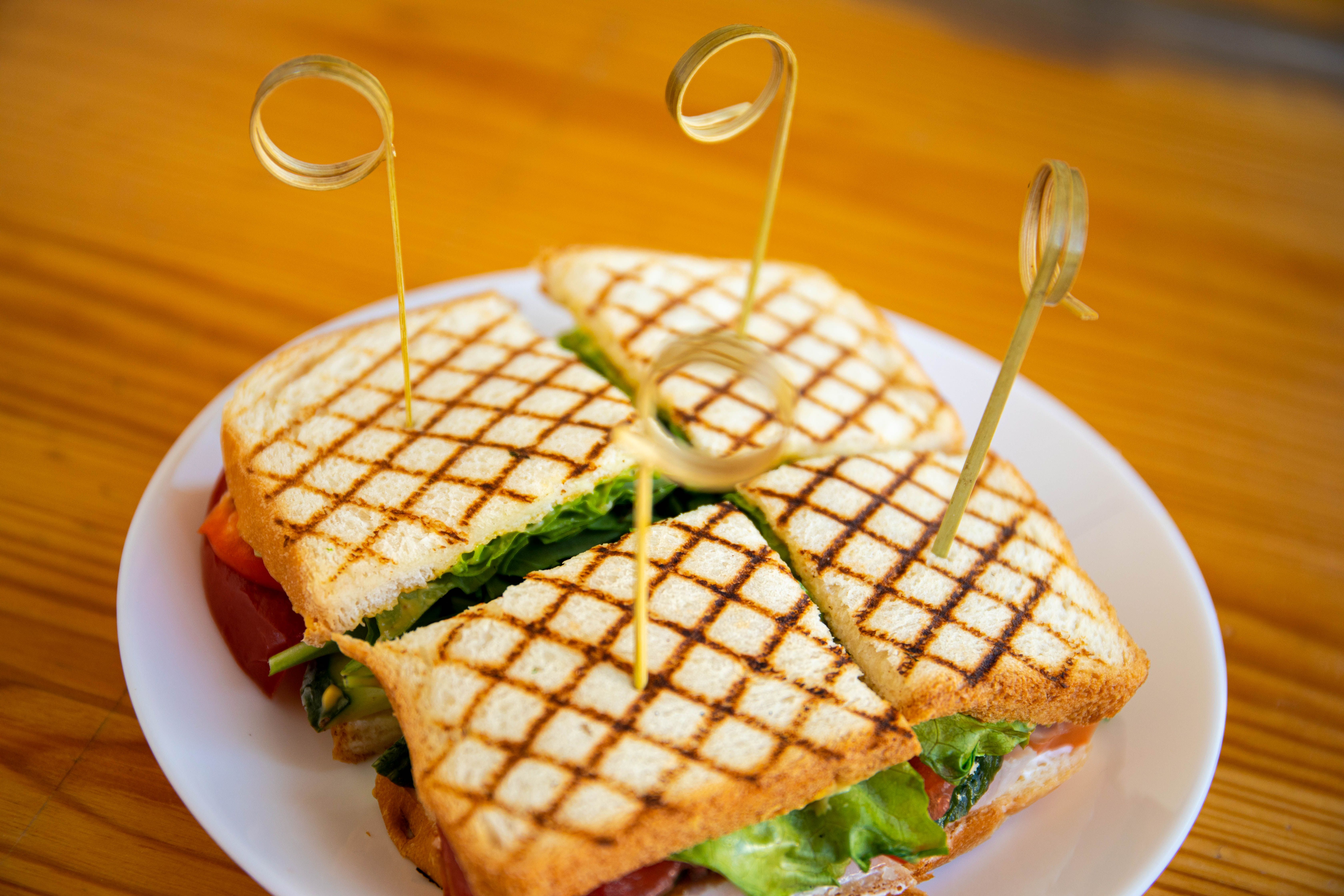 With meal planning, in-office meals are more enjoyable — Photo by Sergey  Meshkov on Pexels