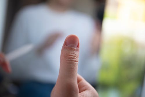 Fotobanka s bezplatnými fotkami na tému klinec, palec, prst