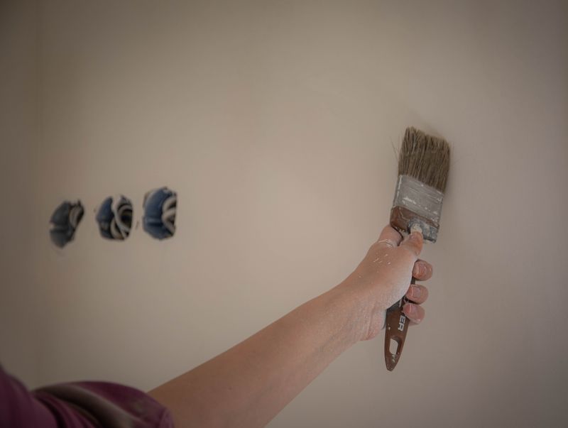 Interior vs. Exterior Paint: What Every LA Homeowner Should Know