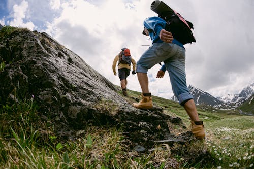 Fotobanka s bezplatnými fotkami na tému backpackers, batohy, chôdza