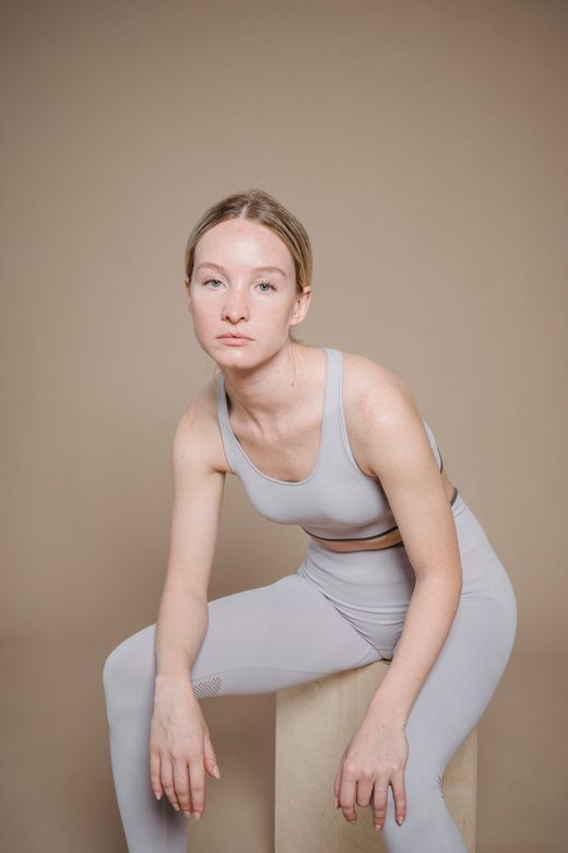 Cadence racer crop on model — photo by Sasha Kim on Pexels