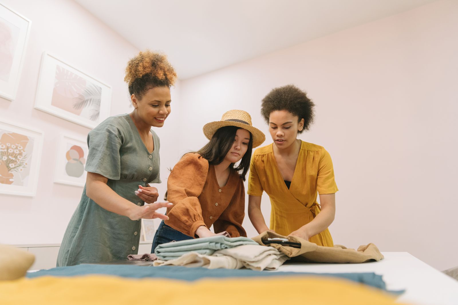 How Are Ethical Clothes Made In Canada? How Are Ethical Clothes Made In Canada?