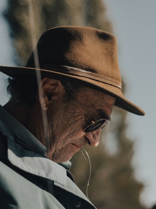 Free Elderly Man Wearing Brown Fedora Hat Stock Photo