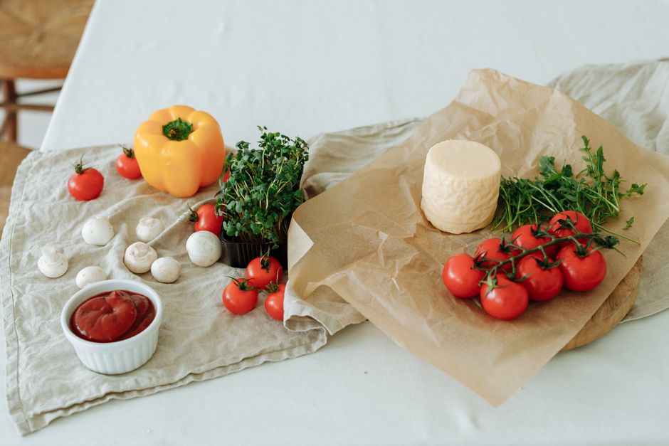 Fresh cheese with tomatoes and peppers