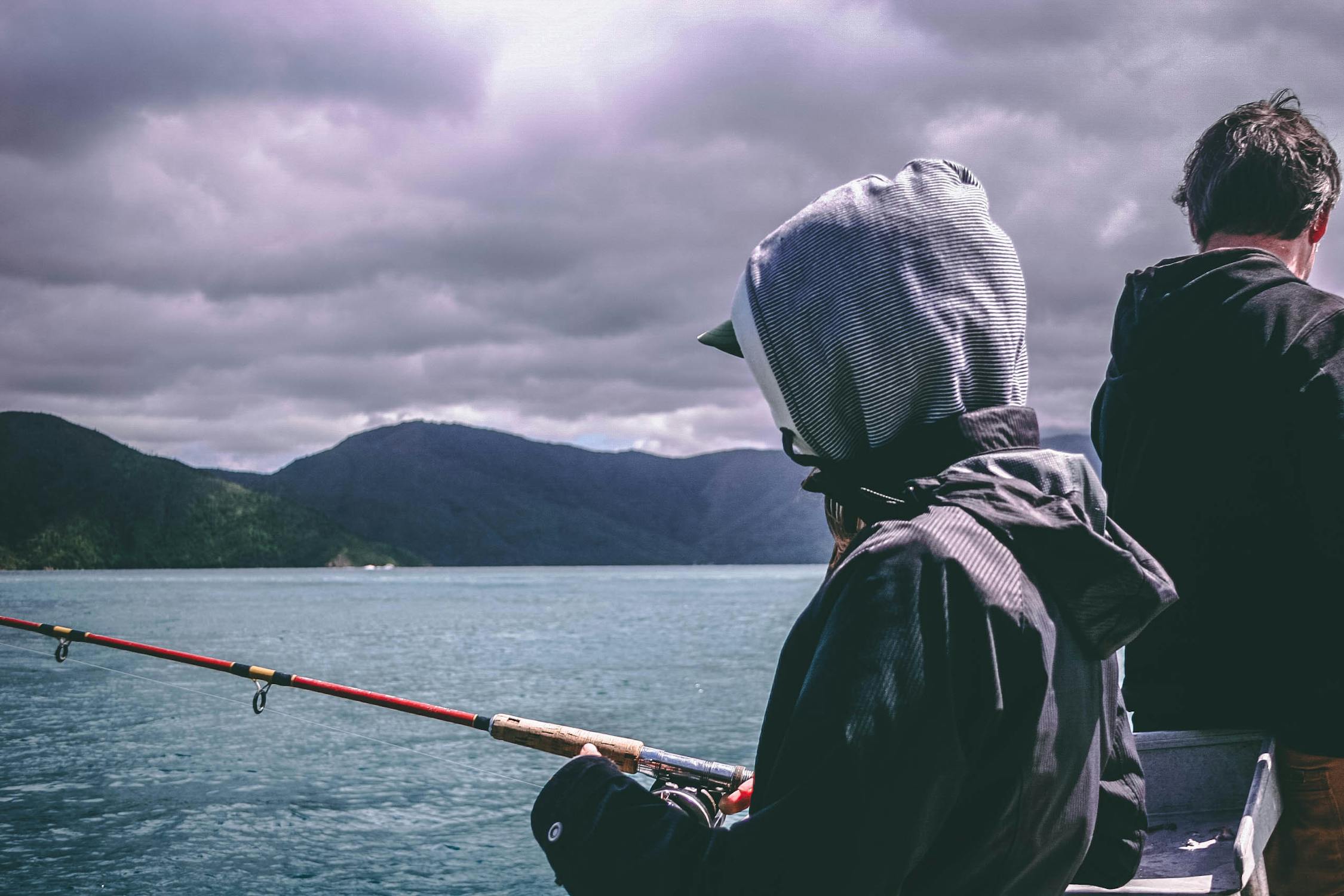アジ釣りは釣り竿選びが重要 初心者でも釣れるおすすめ10選 Fish Master フィッシュ マスター
