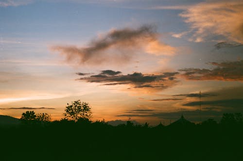 Foto Van De Berg Tijdens De Nacht