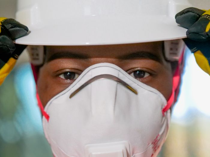 Chemical process — Industrial respiratory protection and face-mask use