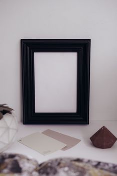 Quadros Decorativos para Sala: Ideias Criativas com Estilo Londrino - imagem 2