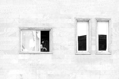 Ingyenes stockfotó ablakok, fekete-fehér, Szépművészet témában