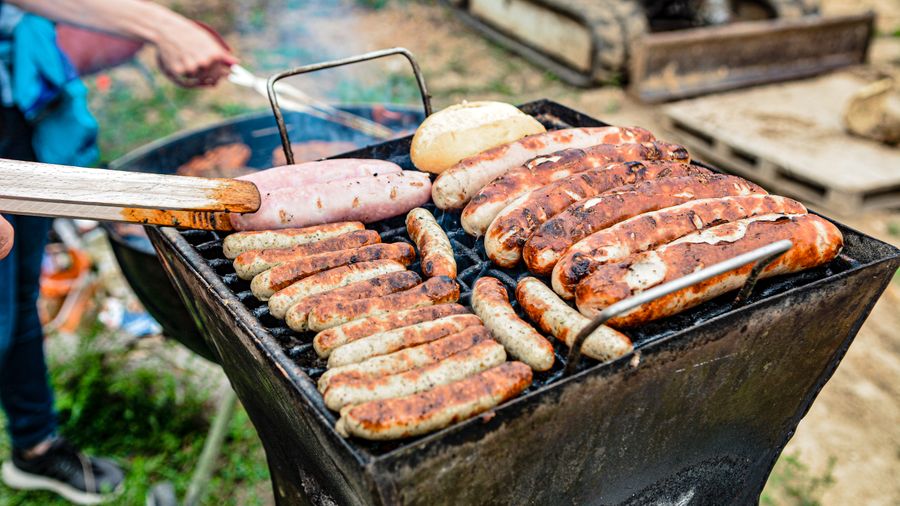 What I actually buy for a Memorial Day cookout for ten people