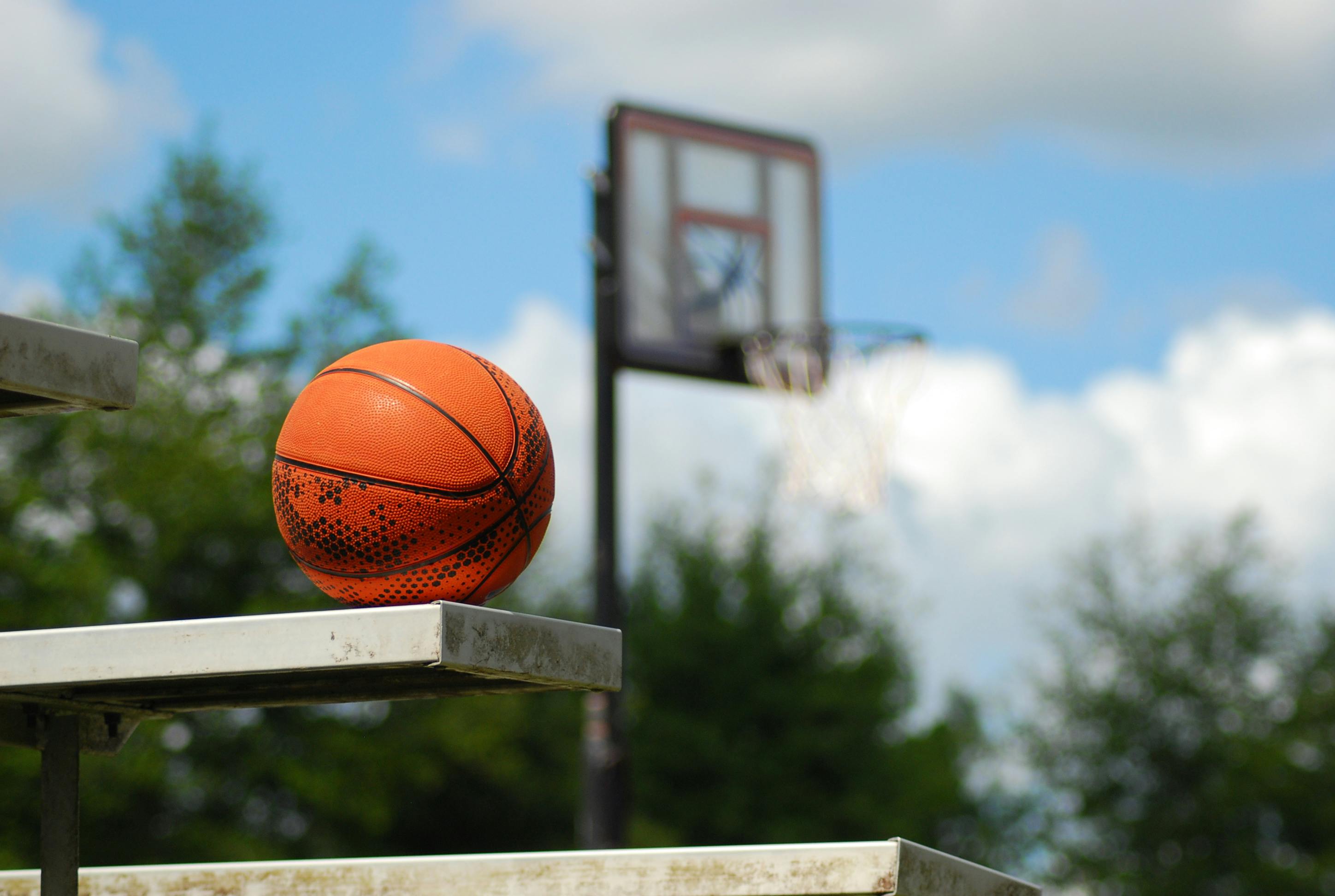 UH opens new outdoor fitness court — Photo by Daniel  St.Pierre on Pexels