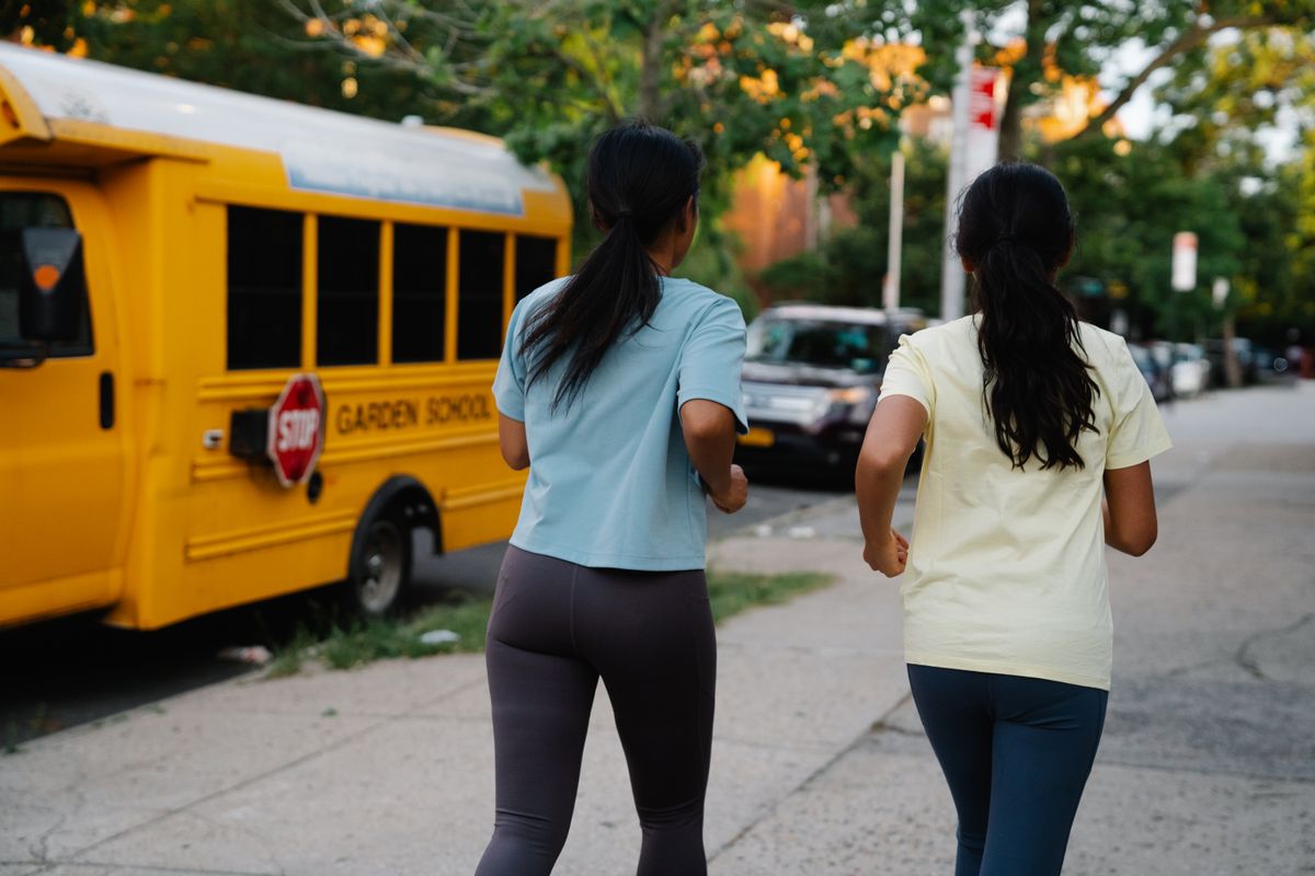 student moves in Turnham Green — Loaded properly: blankets, straps and a plan in Turnham Green