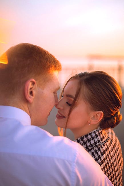 Ways To Keep The Romance Alive. 10 Couple Exploring A Scenic Destination