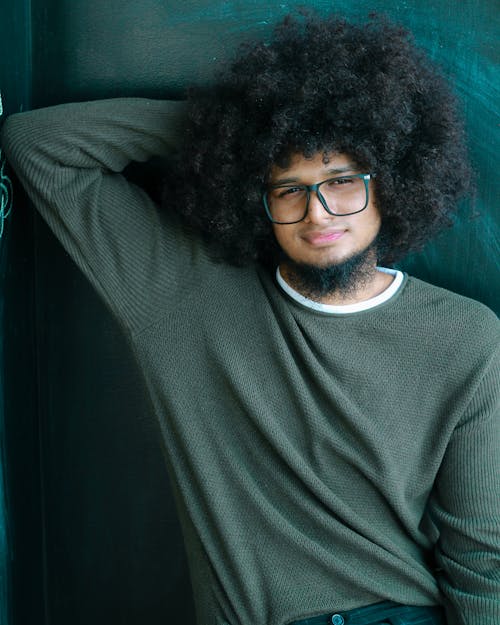 Gratis arkivbilde med afrikansk-amerikansk mann, afro hår, briller