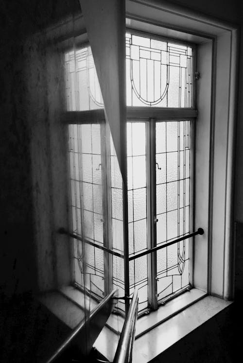 Free Grayscale Photo of a Window Stock Photo