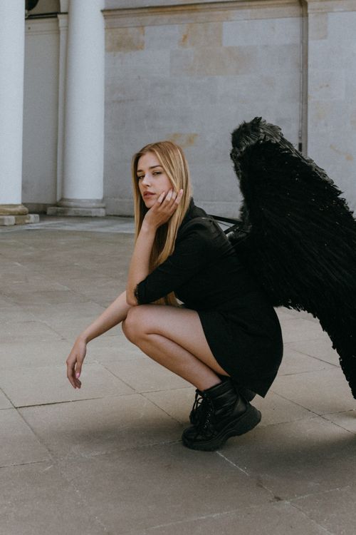 angel dressed in black Black Angel Halloween Costume
