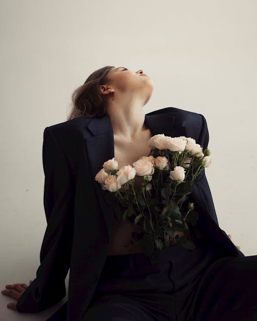 Gratis stockfoto met blazer, bloemen, conceptueel