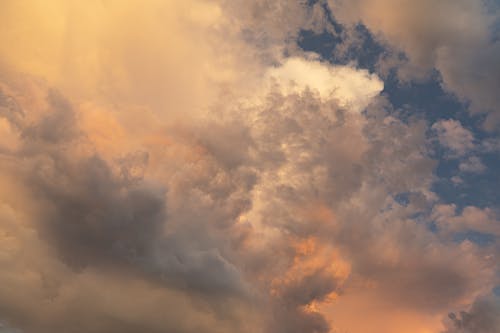 Free White Clouds in the Sky Stock Photo