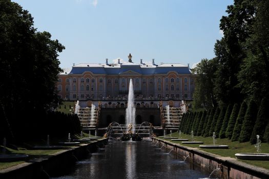 Peterhof: O Impressionante Palácio Russo - imagem 2