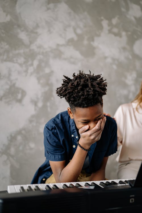 Foto profissional grátis de afro, afro-americano, alegre