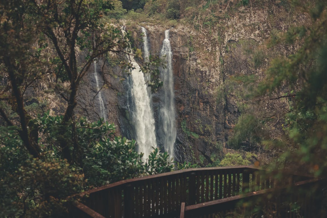 Foto stok gratis air terjun, alam, berbatu