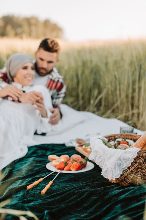 Foto profissional grátis de alimentos, amor, casal