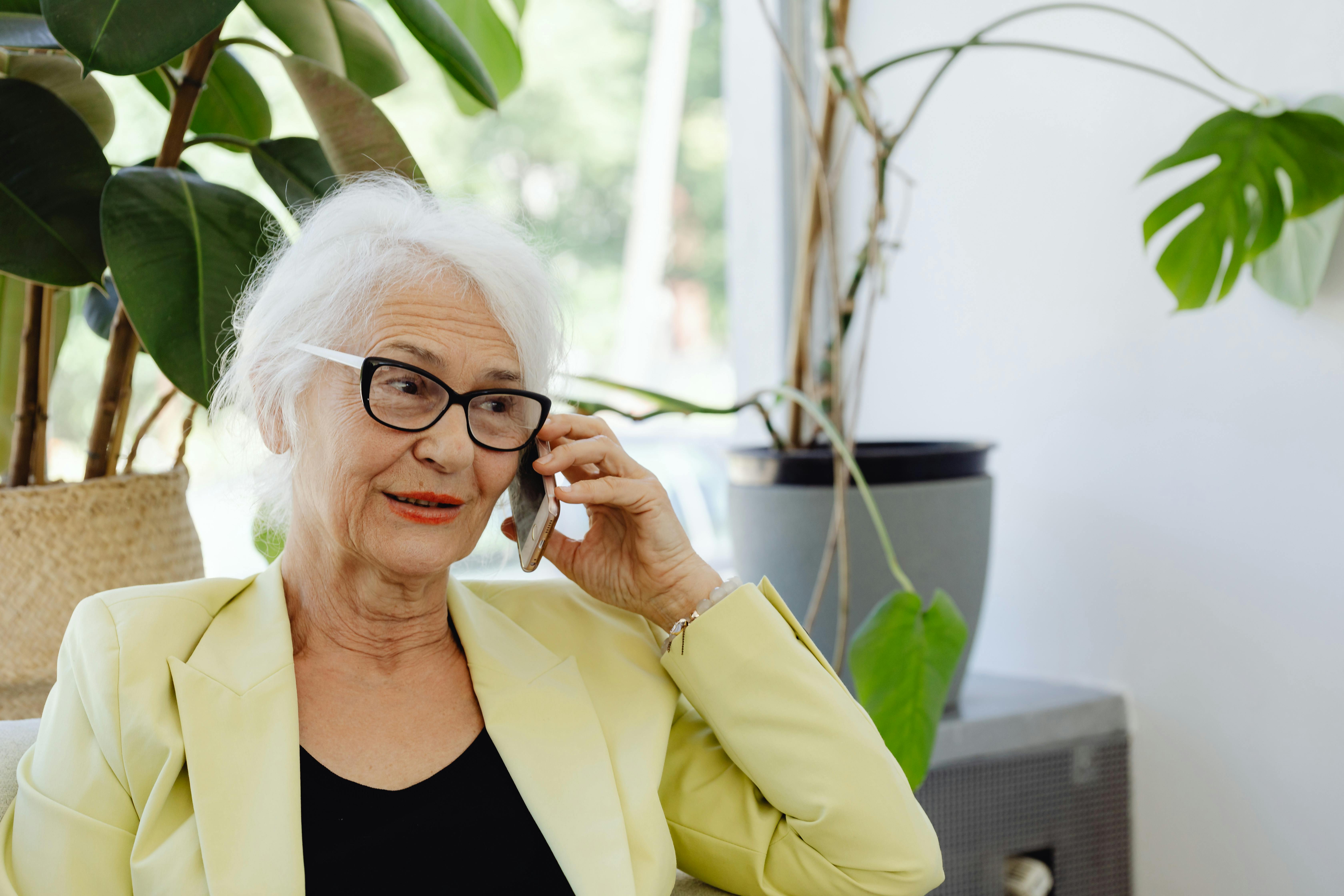 Woman Calls Progressive Agent. Then She Realizes AI Bots Put In Her Car Insurance Information: ‘My Policy Went Down By $1,000