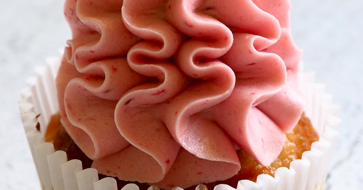 Does DQ ice cream cake have gluten