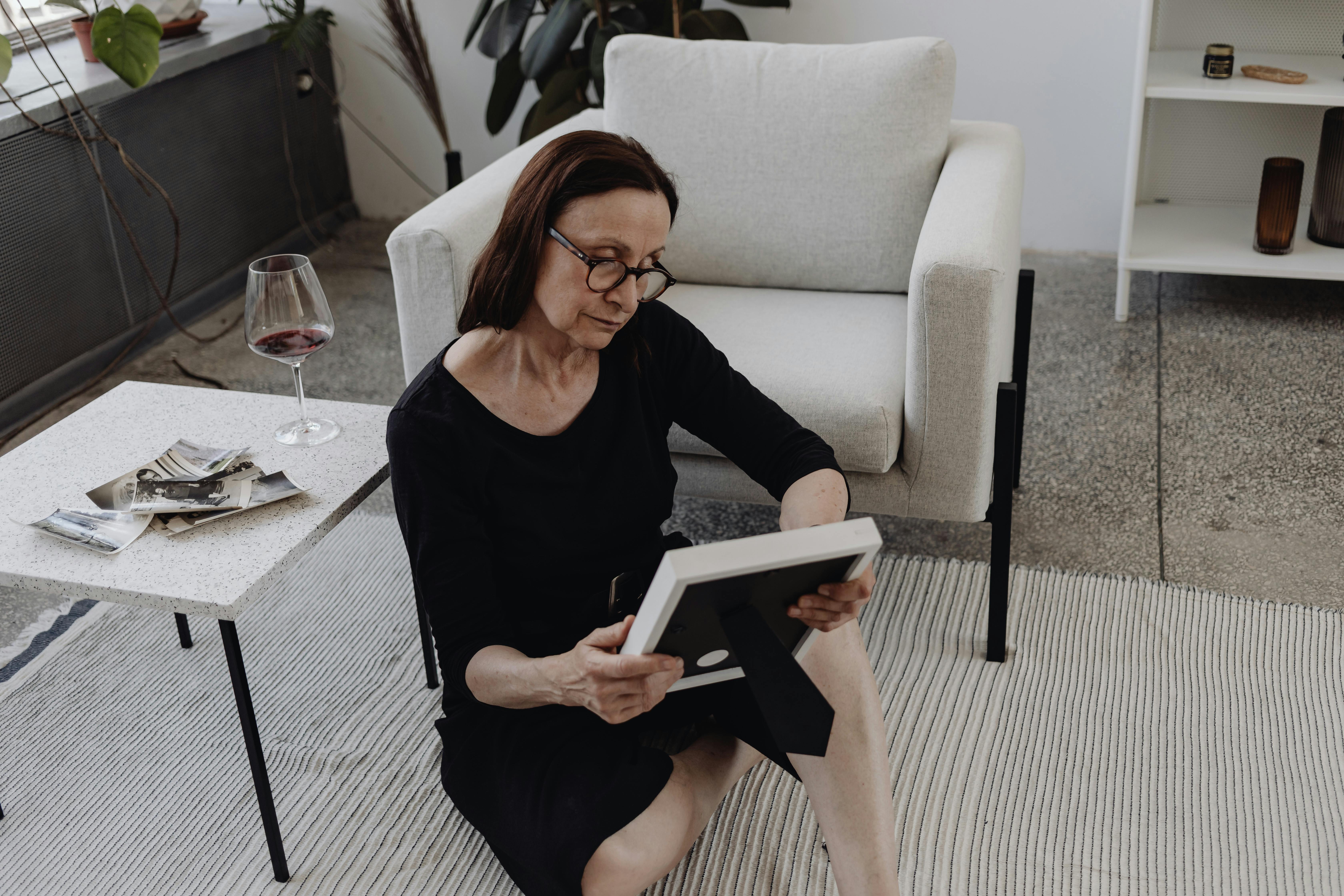 Patah Hati Tanpa Kematian: Memahami Duka Akibat Hubungan Keluarga Merenggang