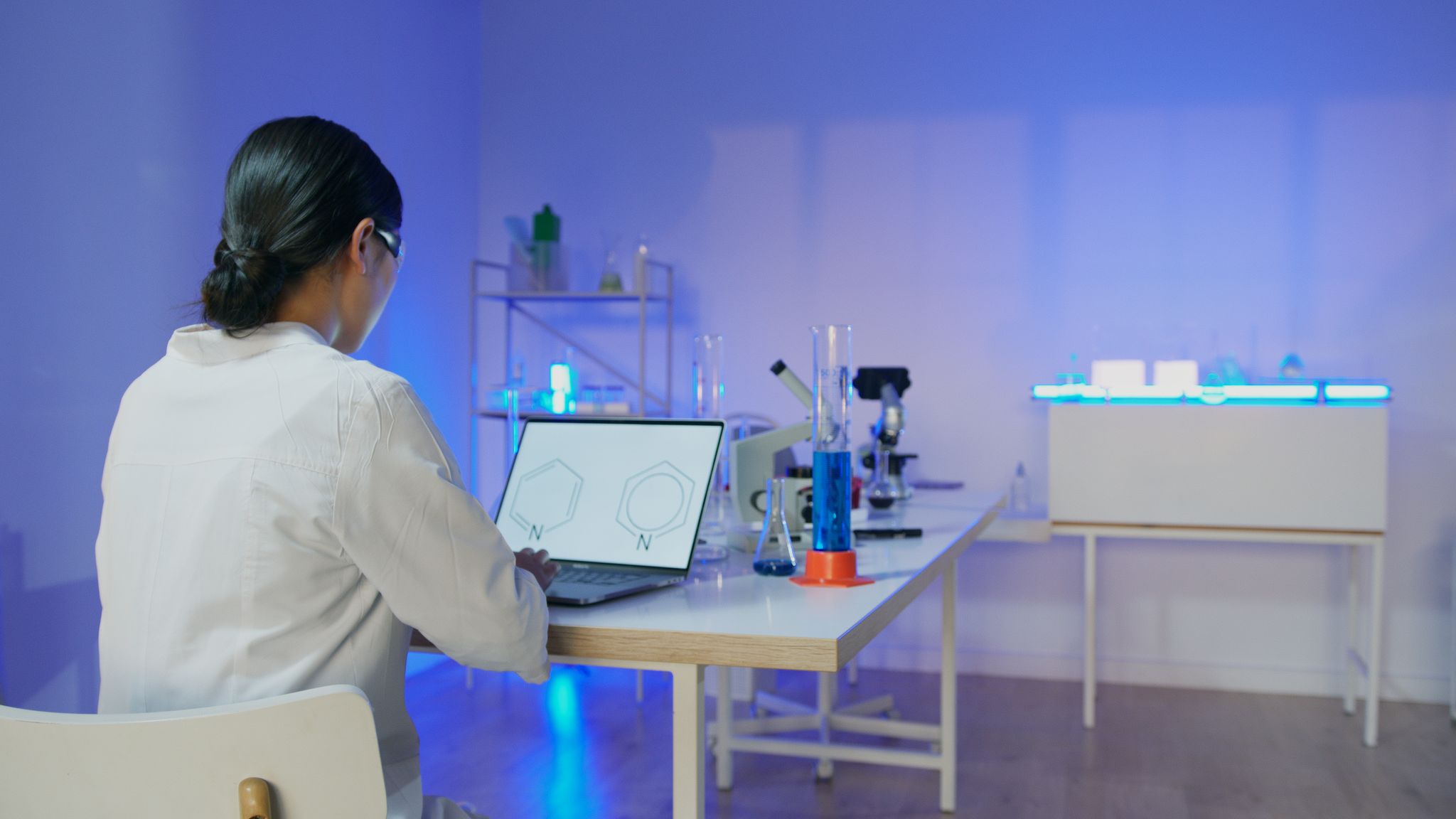 Nederlands project versnelt duurzame chemie met robotlabs en AI