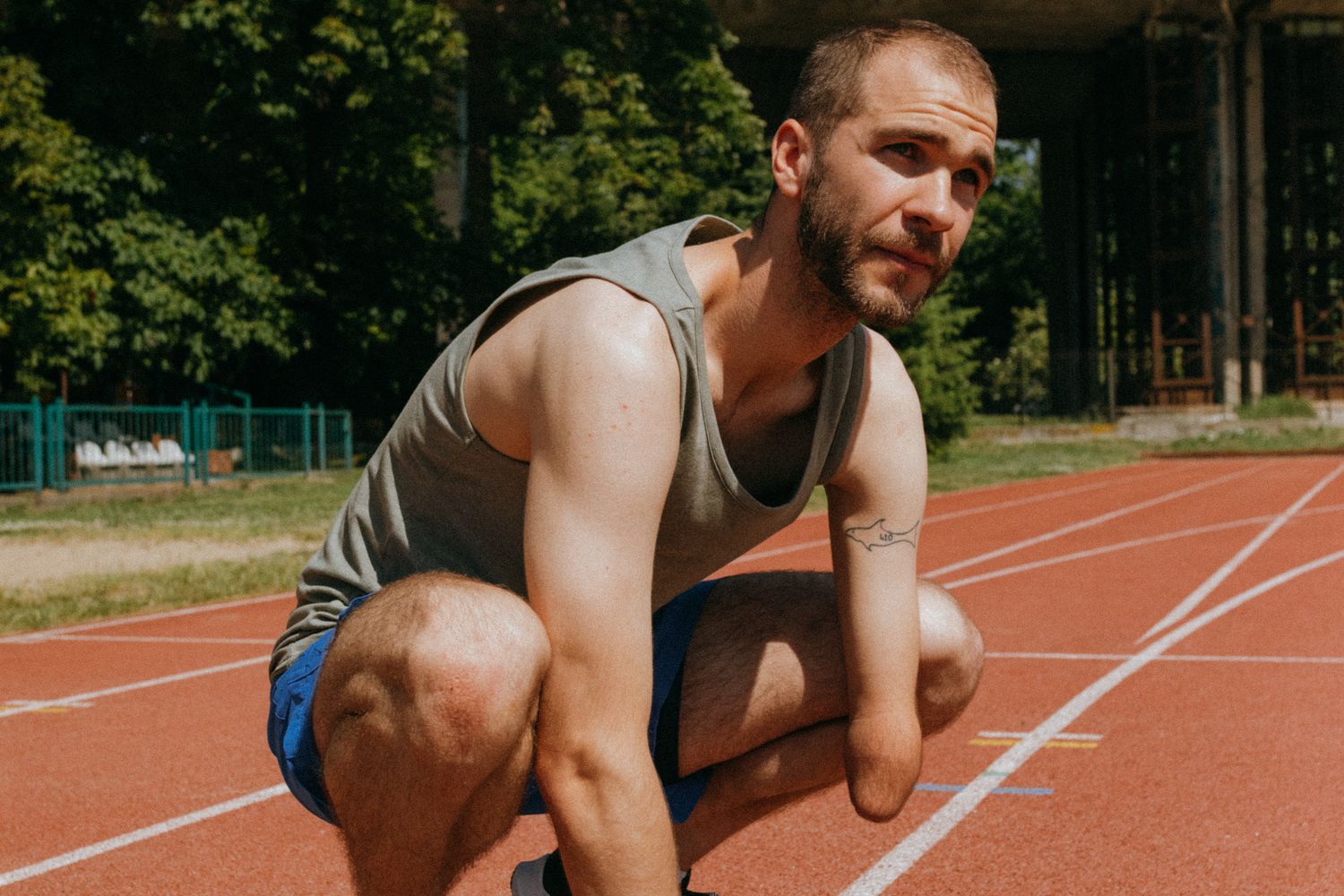 Croucher Image Crouching Photos, Download The BEST Free Crouching Stock Photos & HD Images
