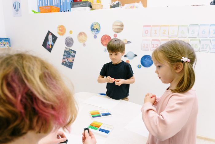 Kids doing artwork together
