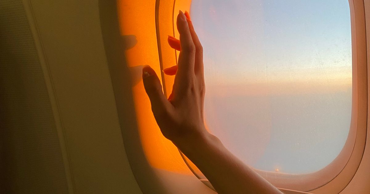 Travel Comfort: What to Do When Your Legs Feel Tight After Long Flights or Drives