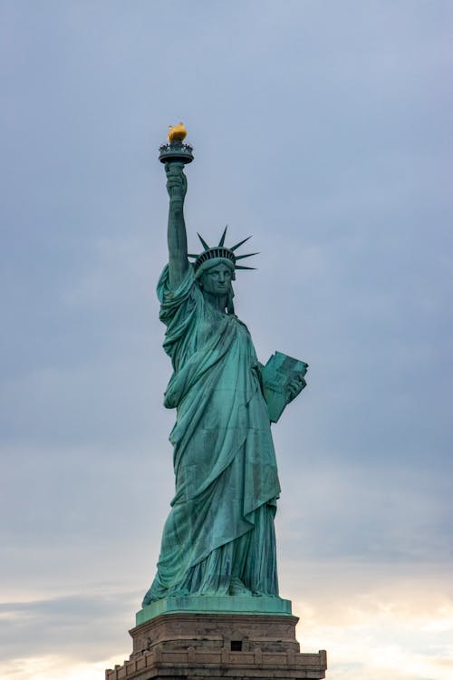 Free Statue of Liberty Under Blue Sky Stock Photo