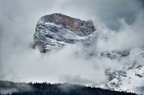 Free Landscape Photo of a Mountain Stock Photo