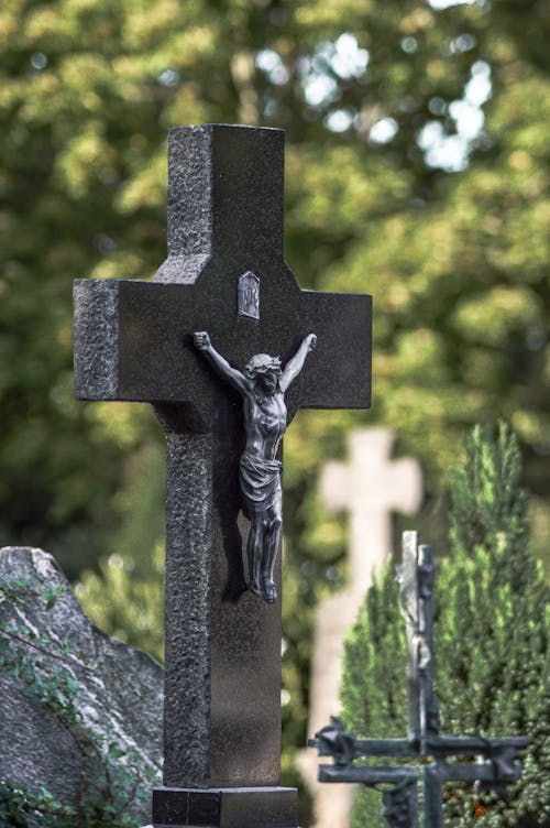 Free 十字架, 垂直拍摄, 墓園 的 免费素材图片 Stock Photo