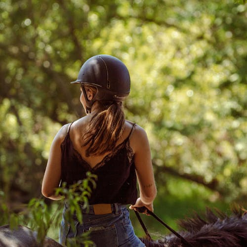 Free Close-Up Shot of a Person Wearing a Helmet Stock Photo
