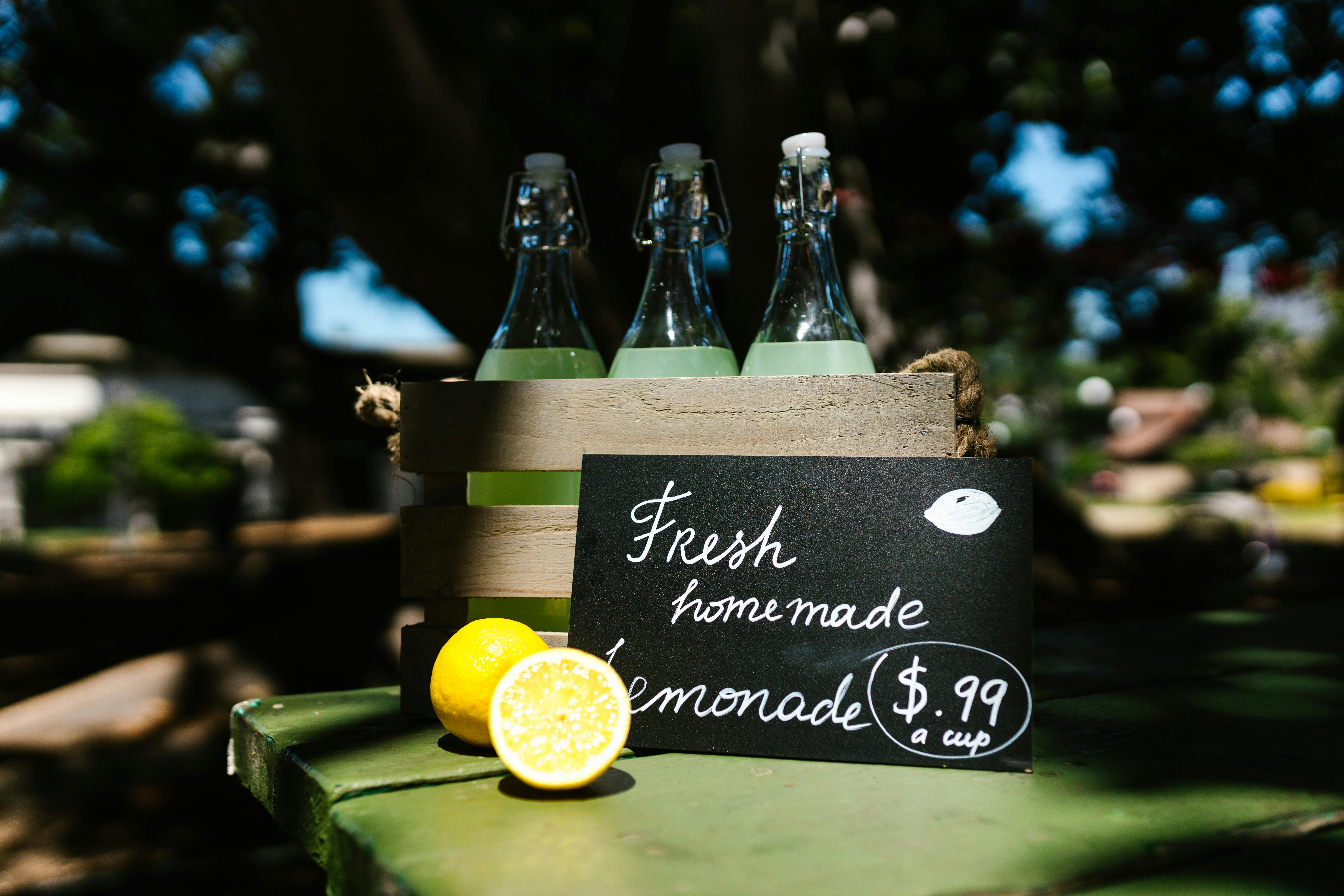 8 Benefits of Drinking Lemonade Regularly