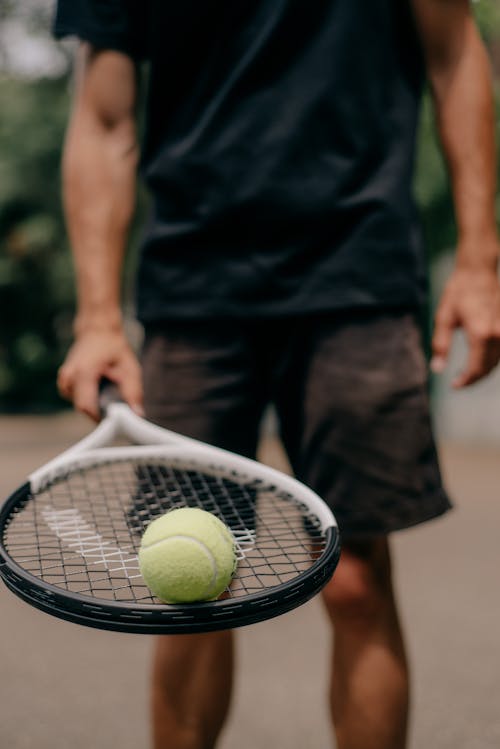 Gratis lagerfoto af fysisk aktivitet, sportsudstyr, tennisbold