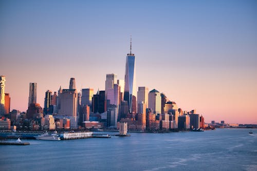 Free A Picturesque View of the New York City Skyline Stock Photo