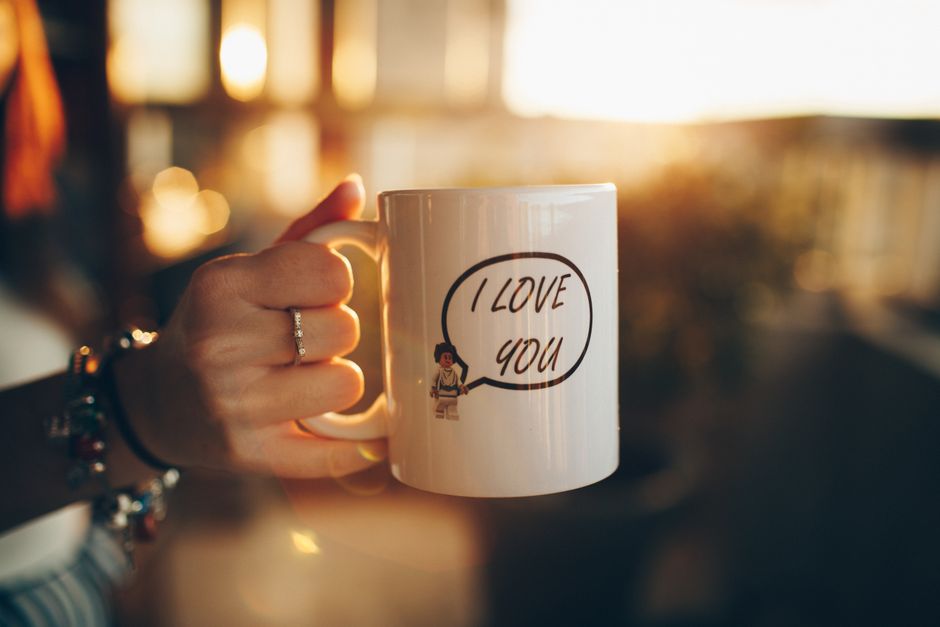 coffee mug candid lifestyle lifestyle photo 2