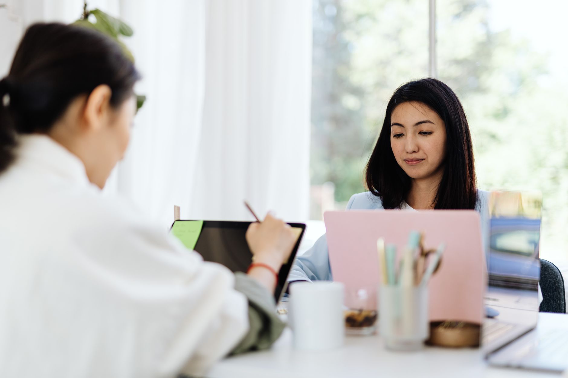 Trải nghiệm onboarding số hóa giúp nhân viên mới nhanh chóng hòa nhập.